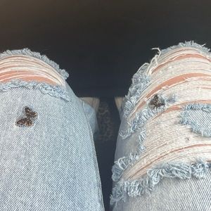 Meet your Posher, Flora